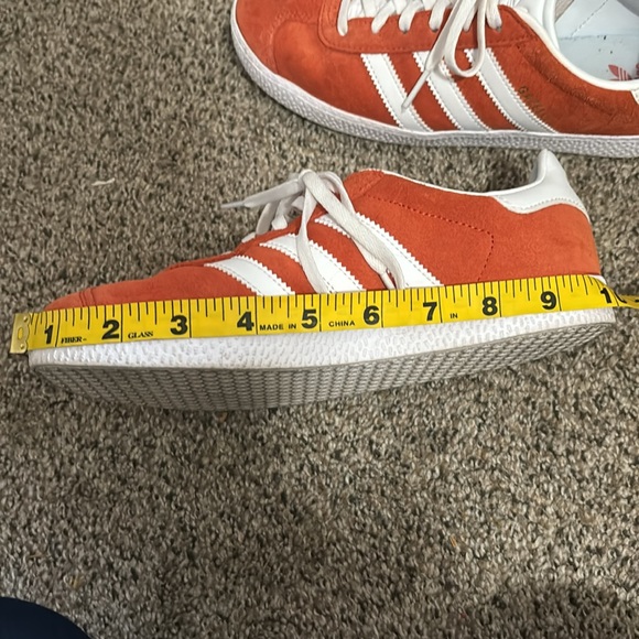 Adidas Gazelle red/orange sneakers size 5 - Picture 9 of 10